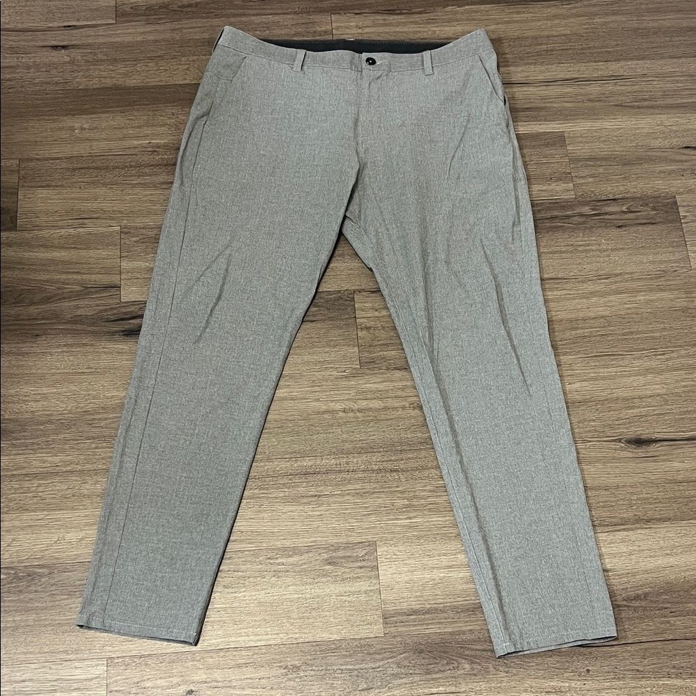 Vuori Men’s Gray Slim Fit Performance Pants Size 36